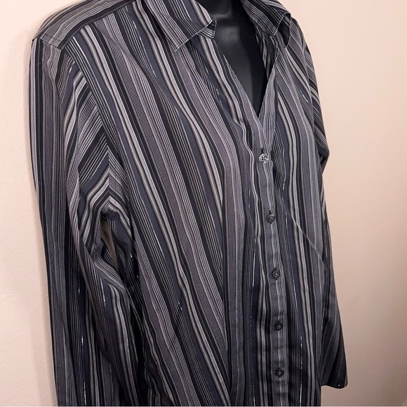 Medium Eddie Bauer Grey Striped Button Front Top Womens Long Sleeve Silver - Picture 4 of 14